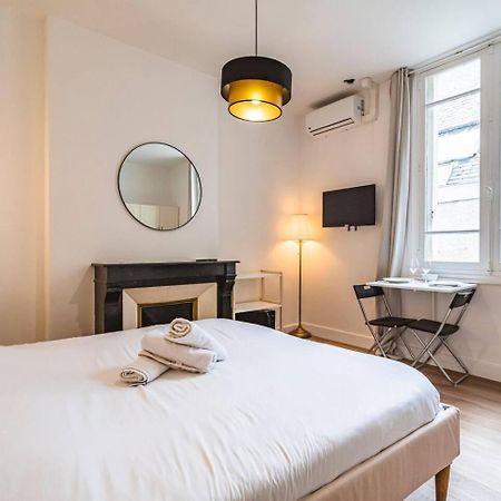 Pink, Appartement En Plein Coeur De رانس المظهر الخارجي الصورة